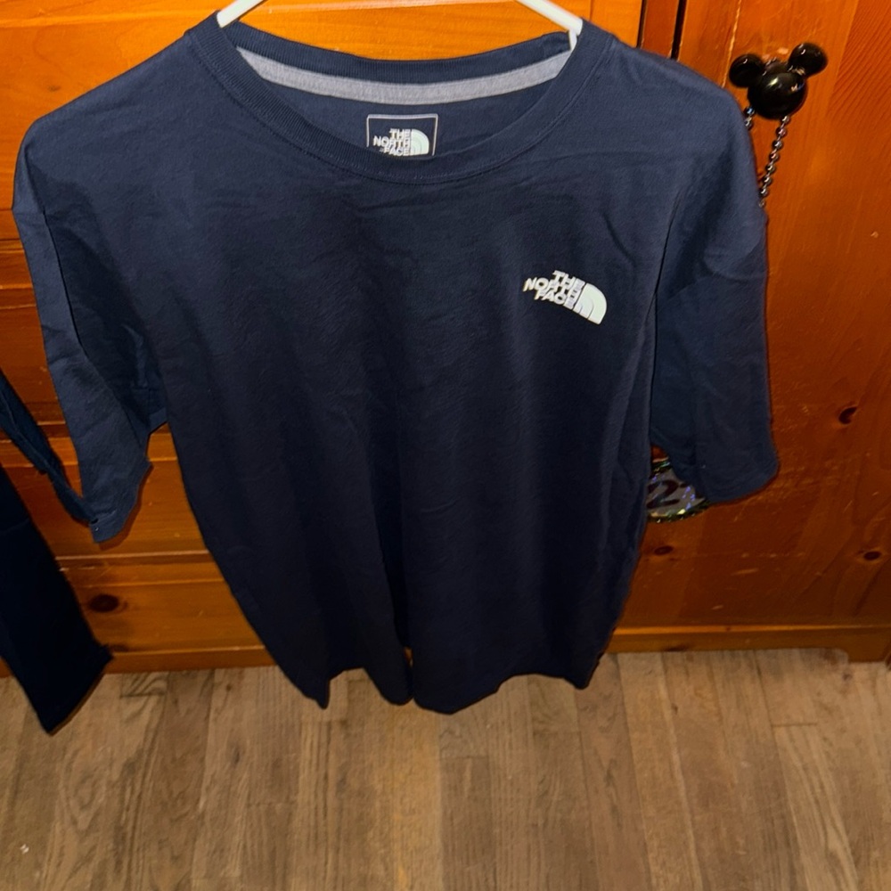 Men’s North Face S/S Navy T-Shirt